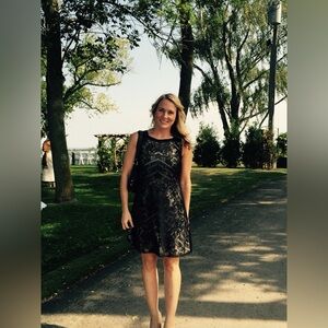 Kenneth Cole Black Lace Dress true size 8.